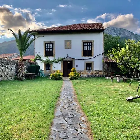 La Casona De Llanes Holiday home Villanueva de Ardisana